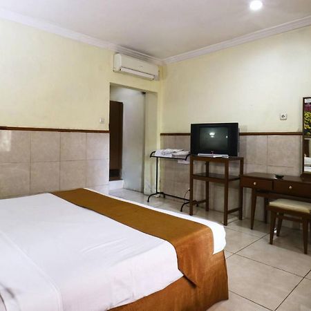 Hotel Tanjung Surabaya Luaran gambar