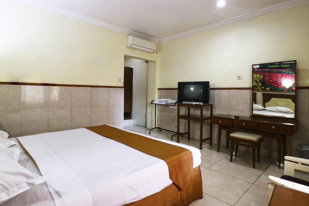 Hotel Tanjung Surabaya Luaran gambar