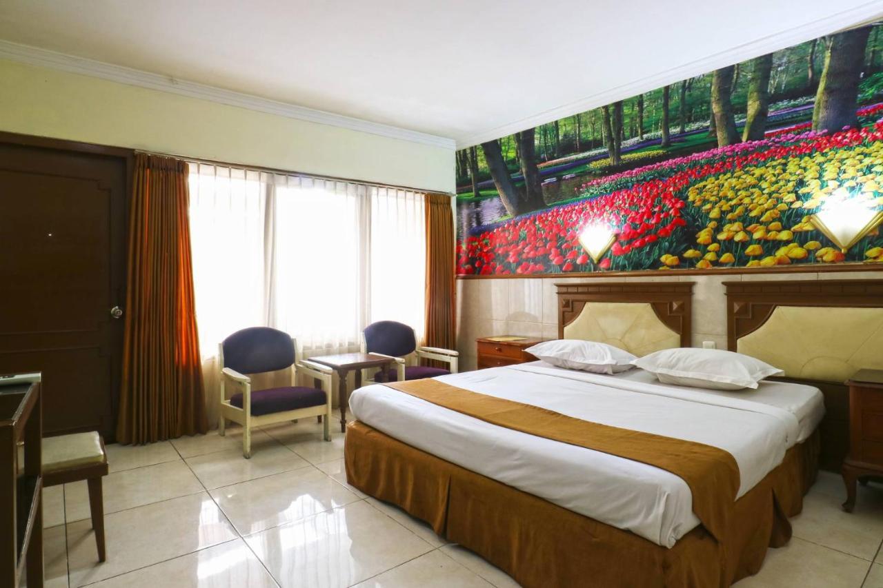 Hotel Tanjung Surabaya Luaran gambar